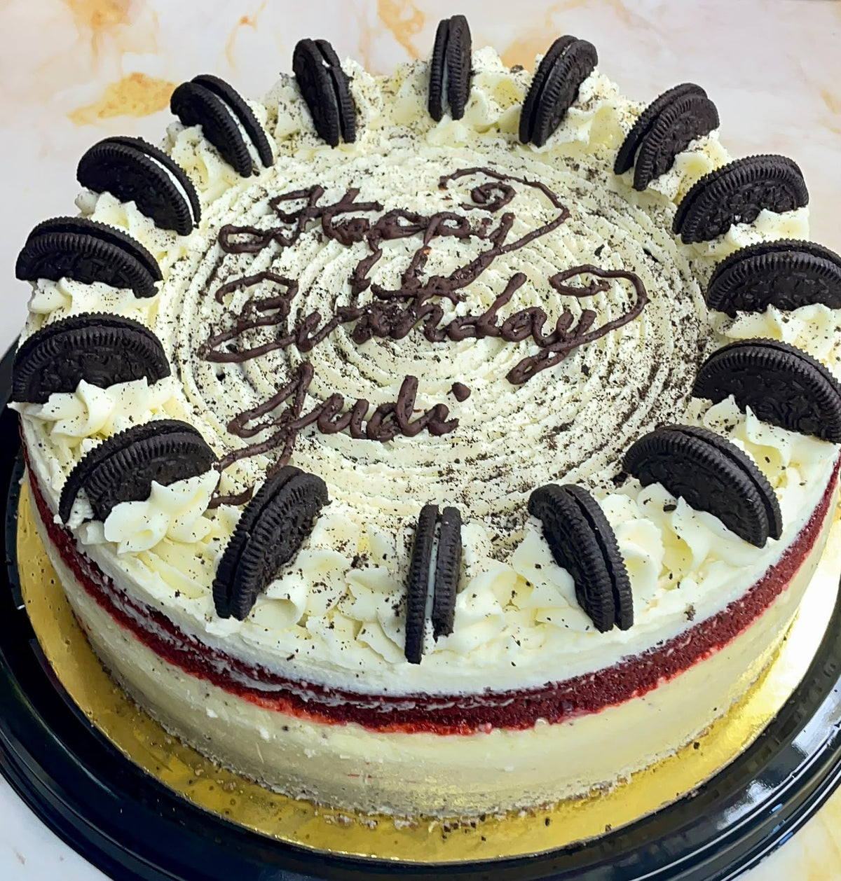 Velvet Crunch Cheesecake